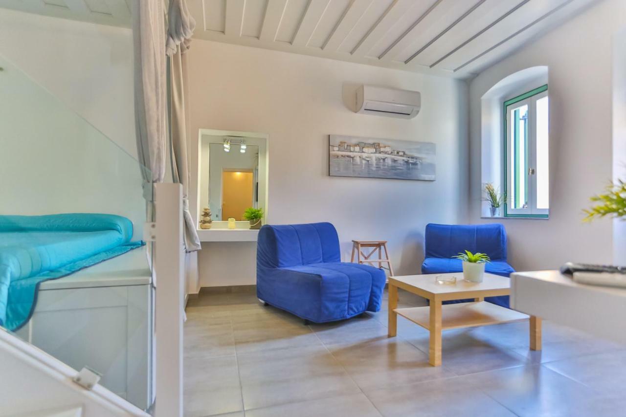 Annika Deluxe Apartments Sými Luaran gambar